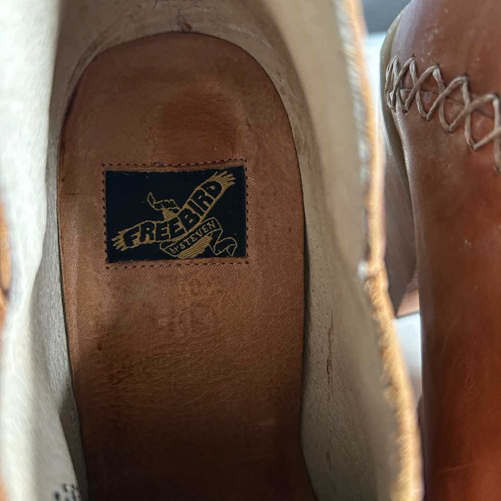 Freebird by Steven Steel leather booties. Brown/tan, zip up, heel. Women’s 9. - Picture 7 of 10